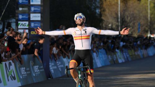 Felipe Orts conquista una histórica plata en el Europeo de Ciclocross de Pontevedra